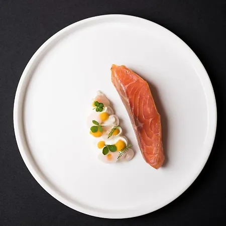 호텔 Hot_elarnia & 푸스치코보